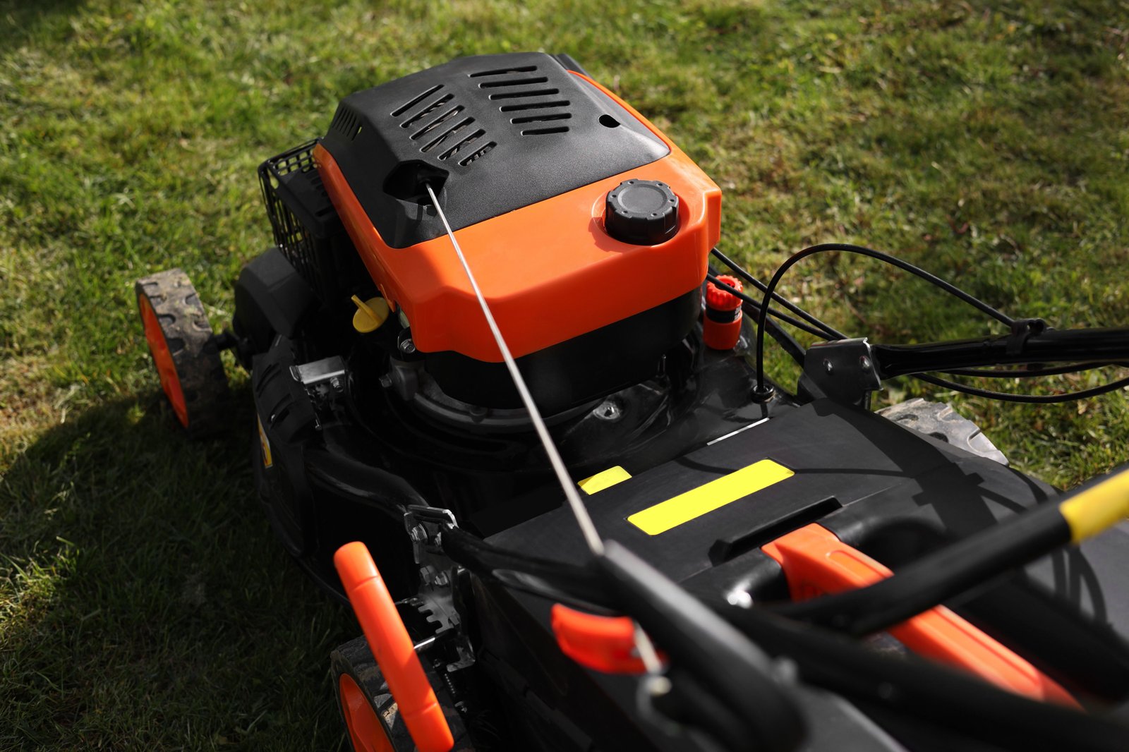 Rasenmäher Akku lädt nicht mehr